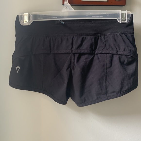 Black Ivivva Lululemon Girls Shorts - Picture 3 of 5
